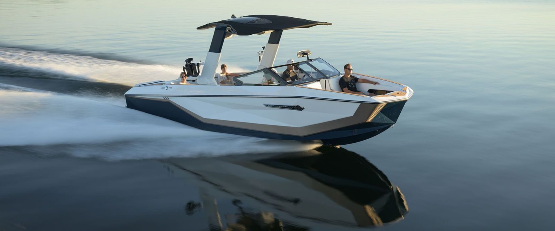 Exploring the Best Boat Dealers in the Midwest
